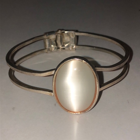 Elegant Silver Tone Boho Bangle Bracelet - Picture 2 of 6